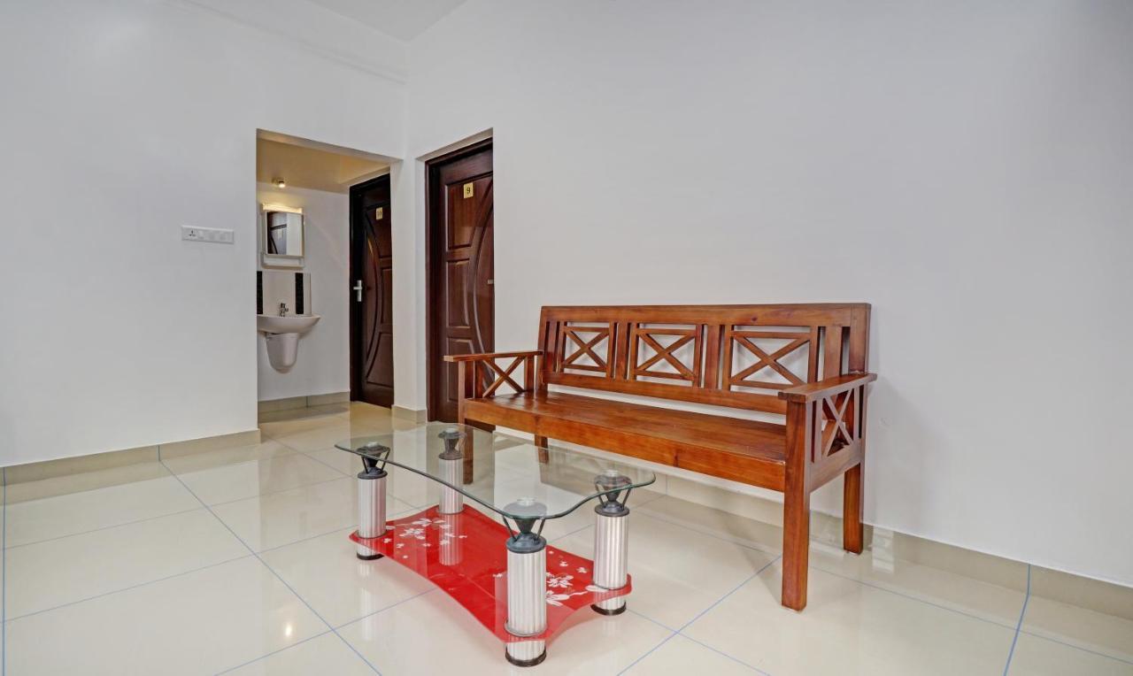 Nirupama,Hotel Aluva 700 Mtr From Aluva Railway Station Alwaye Εξωτερικό φωτογραφία