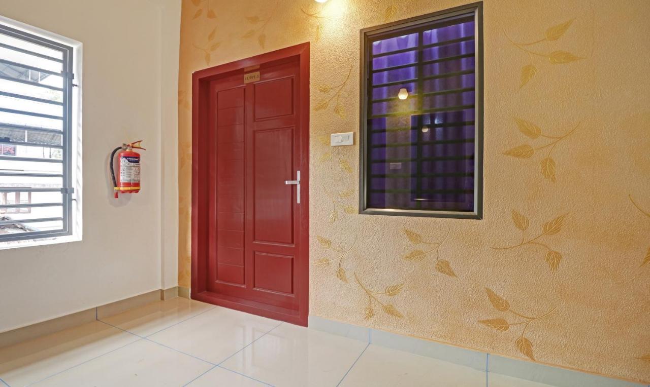 Nirupama,Hotel Aluva 700 Mtr From Aluva Railway Station Alwaye Εξωτερικό φωτογραφία
