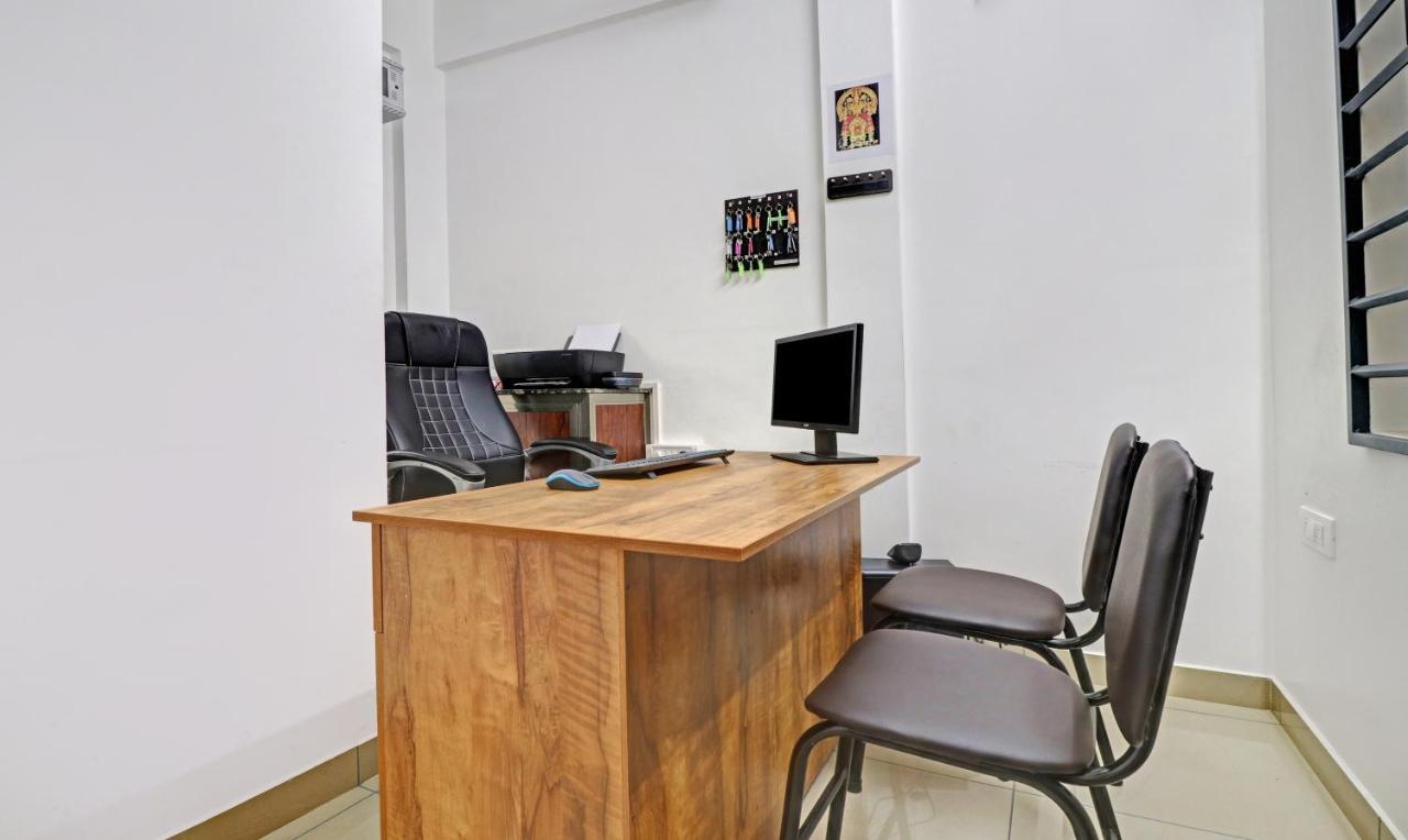 Nirupama,Hotel Aluva 700 Mtr From Aluva Railway Station Alwaye Εξωτερικό φωτογραφία