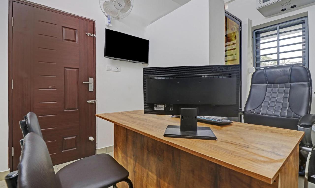 Nirupama,Hotel Aluva 700 Mtr From Aluva Railway Station Alwaye Εξωτερικό φωτογραφία