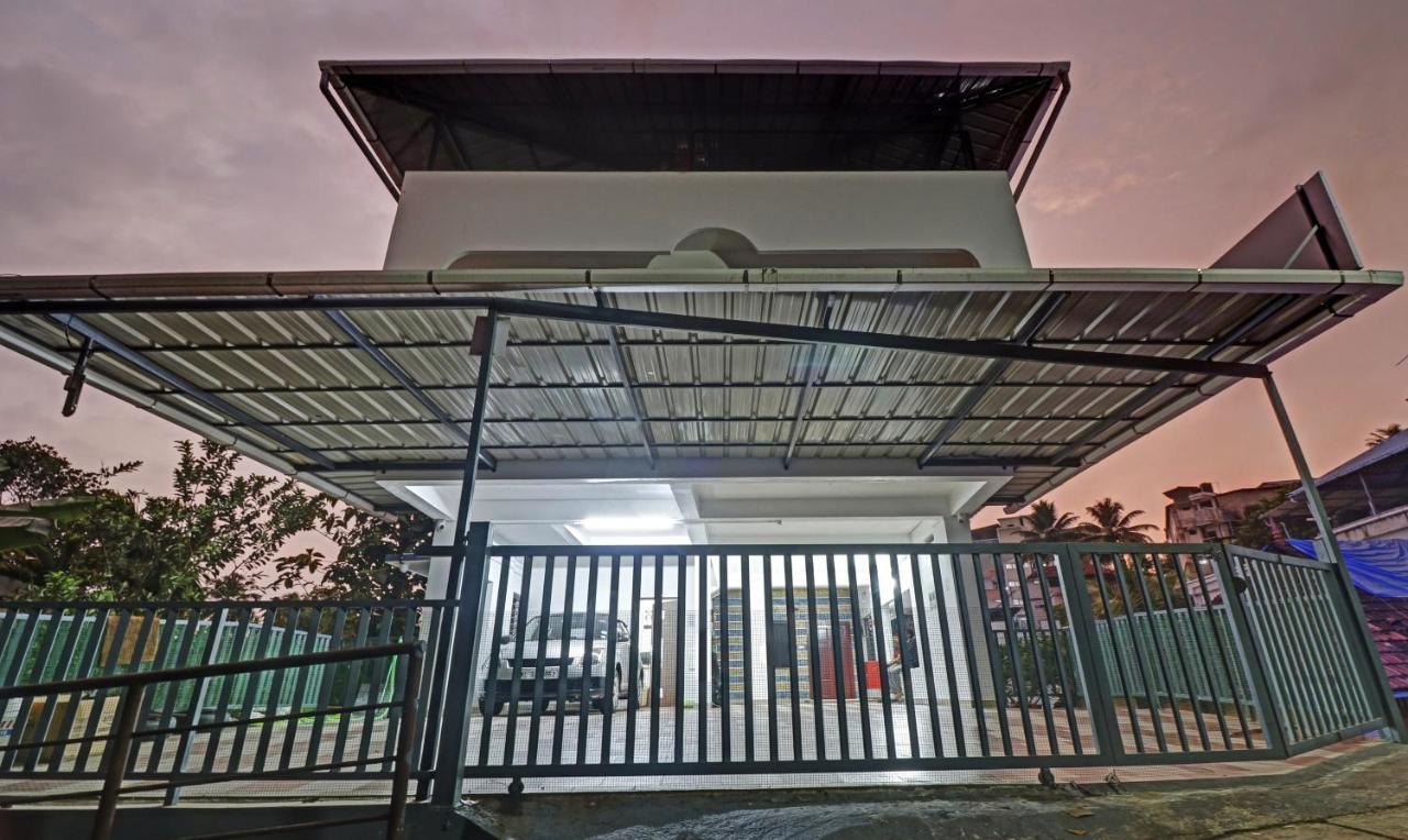 Nirupama,Hotel Aluva 700 Mtr From Aluva Railway Station Alwaye Εξωτερικό φωτογραφία